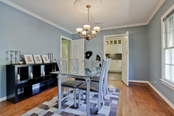 1503 S Montreal Dining