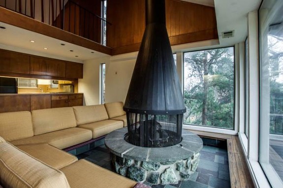 1658 Nob Hill Fireplace