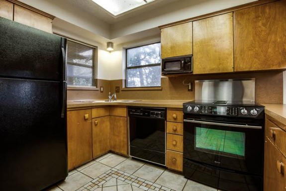 1658 Nob Hill Kitchen