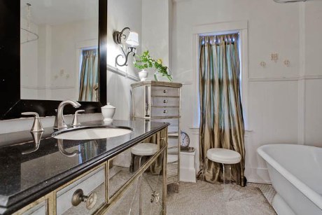 200 N. Windomere Master bath