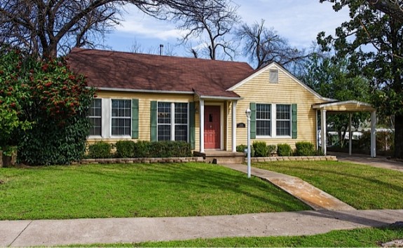 2839 Burlington Front