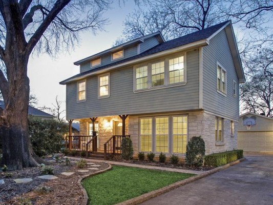 4519 Elsby Front