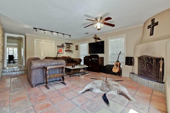 4724 W. Hanover Den