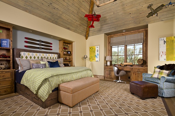 4939 Manson Ct airplane bedroom