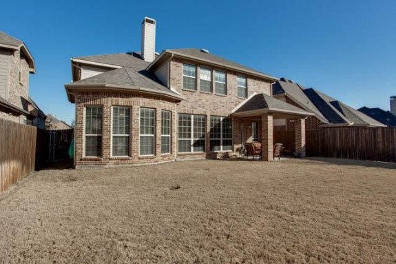 6401 Windsong Backyard