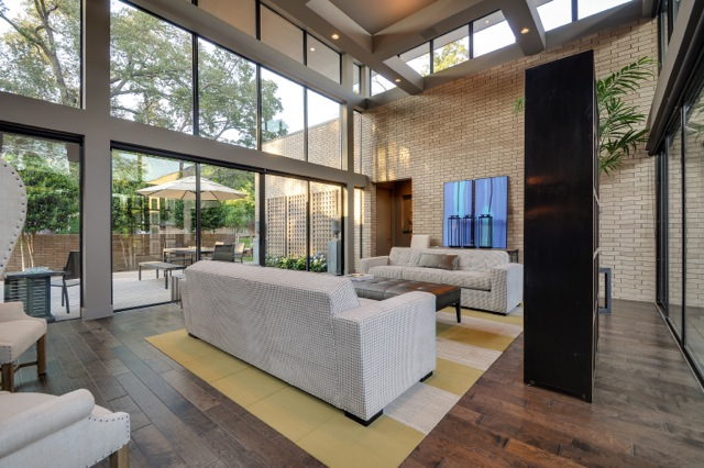 6720 Greenwich LR