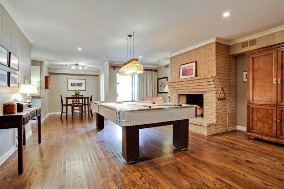 6907 Dalhart Pool Table