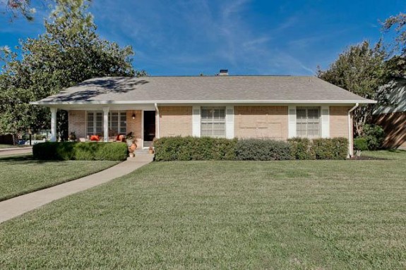 6907 Dalworth