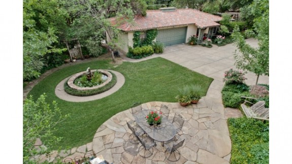 7210 Lakewood Backyard