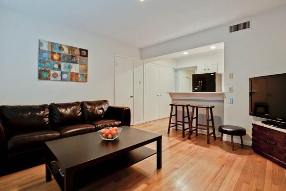 8829 Hackney Living:Kitchen View