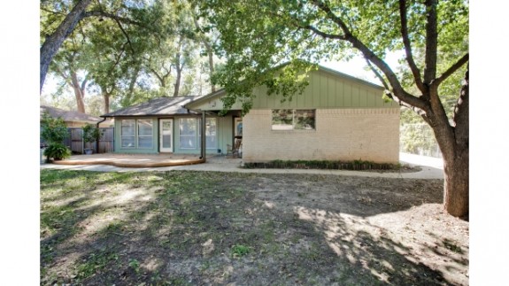 926 Peavy Road Backyard