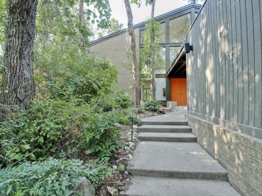 930 Kessler Parkway Front
