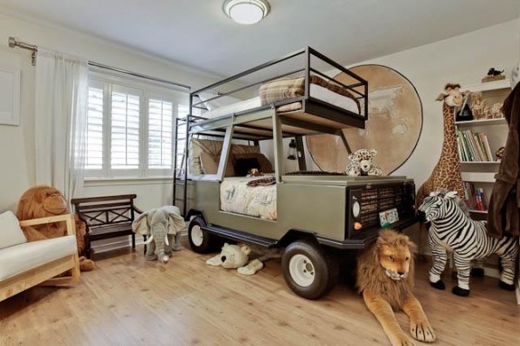9544 Crestedge Boys Room