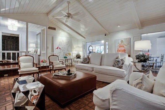 9544 Crestedge Living