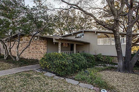 9706 Parkford Front