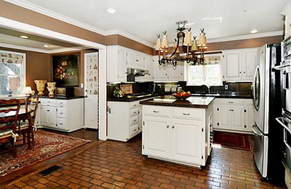9710 Boedeker Kitchen