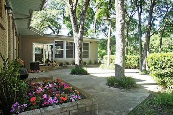 9907 Estacado Patio